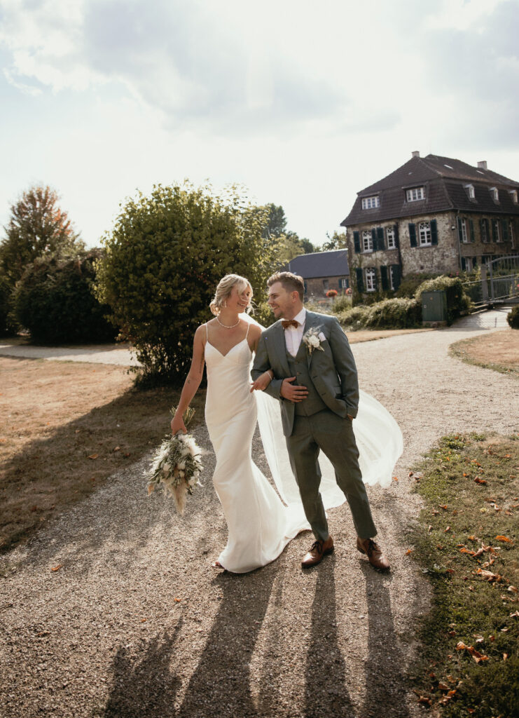 Die Hochzeit von Yvonne und Marvin am Schloß Linnep