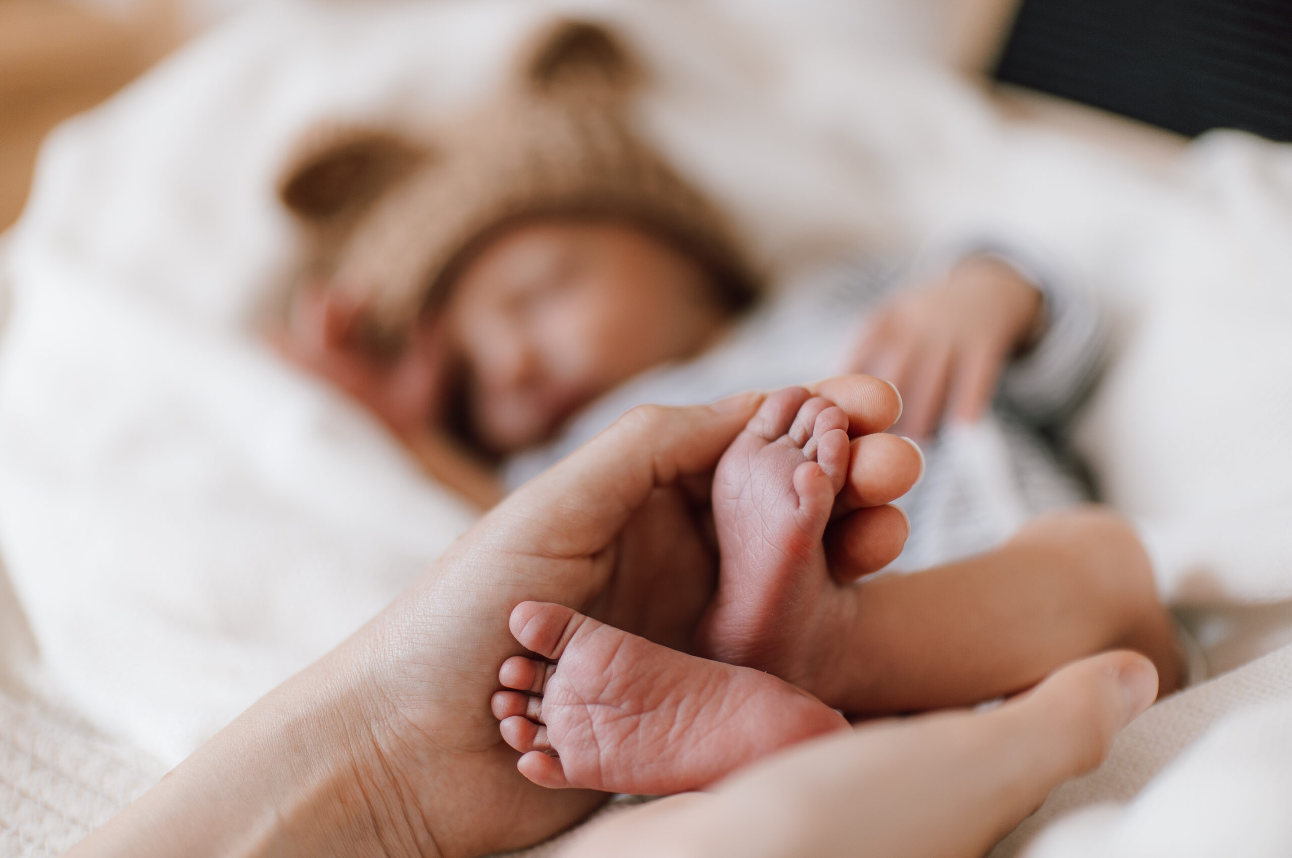 Newborn-Shooting im Tageslichtstudio